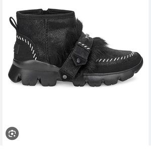 UGG Fluff Punk Boot black women US5/EU36